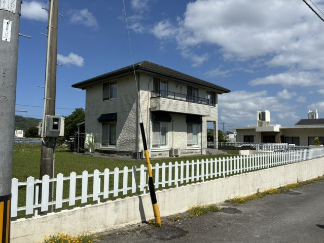 南城市佐敷新里 中古戸建ての外観