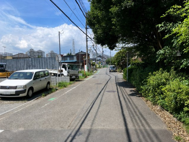 東山田町　新築戸建B号棟の前面道路含む現地写真
