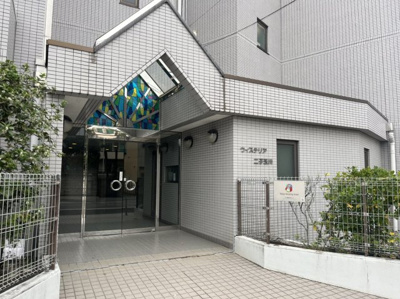 【エントランス】