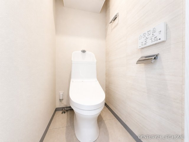 【トイレ】 | コスモ久地 | ゆったりとした空間のトイレです