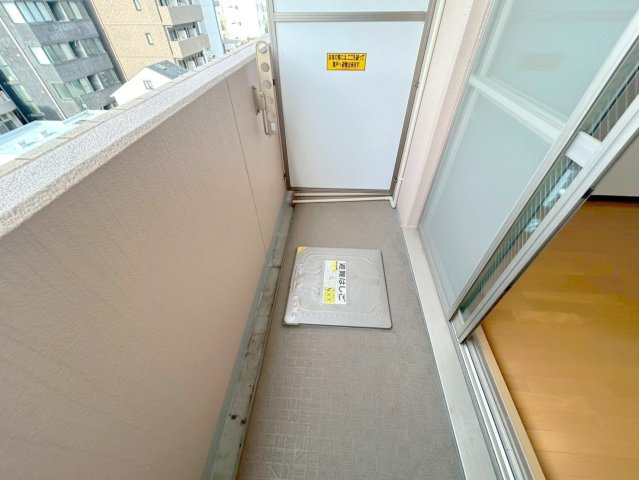 シャルマンフジ新大阪のバルコニー