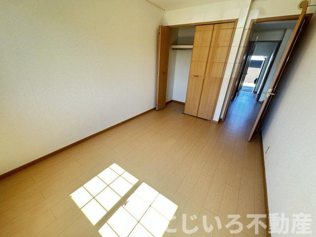 リブ・グリーンの内装