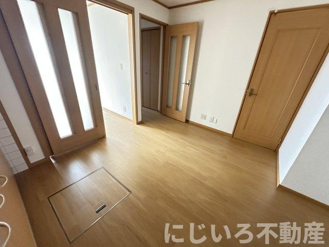 メゾンリヴァージュの居間・リビング