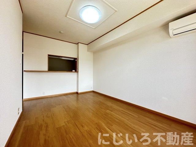 ティンバーハイツの居間・リビング