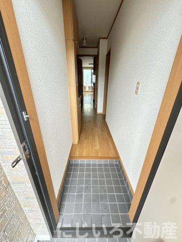 シャン・ド・フルールAの玄関