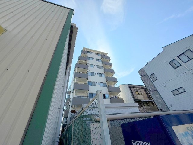 クラウンハイム豊新の外観
