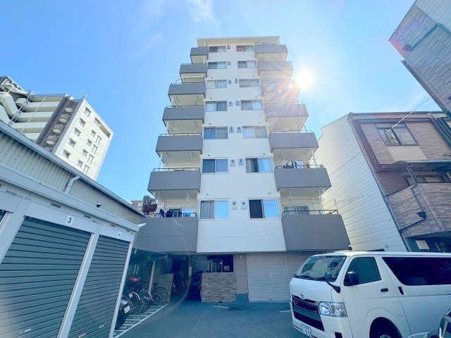 クラウンハイム豊新の外観