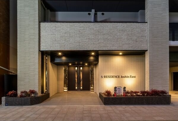 S-RESIDENCE浄心Eastのエントランス