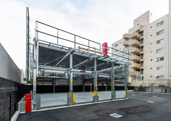 S-RESIDENCE浄心Eastの駐車場