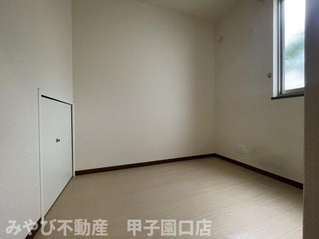 ラフィネ小松B棟のその他