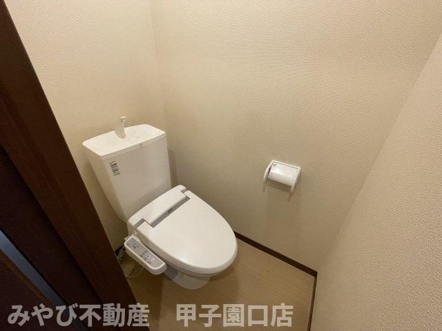 ラフィネ小松B棟のトイレ