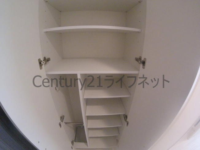 【玄関】 | ラドゥセール梅田イースト