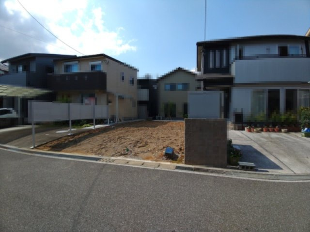 高知市福井町　新築戸建　の外観|土地面積　 100.12㎡　（約30.28坪）　
建物面積　 91.92㎡   （約27.80坪）
