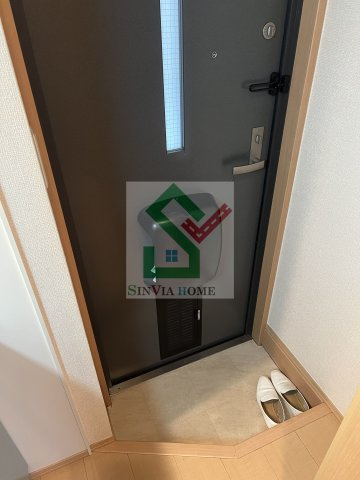 アンフラーゼの玄関