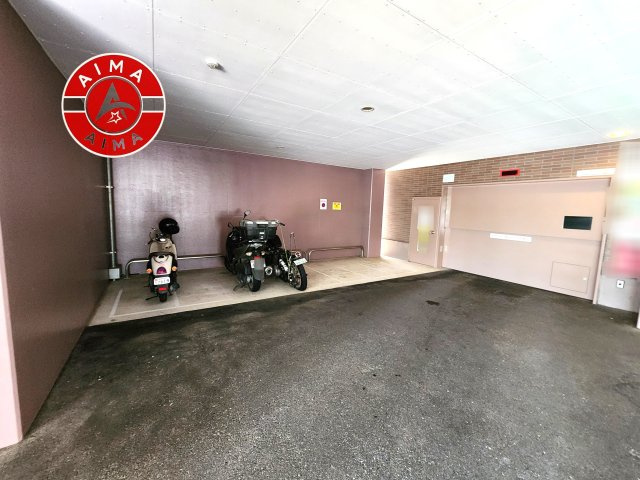 N・グランドメゾン百道浜の駐輪場|屋根付きの駐輪場なので雨の日でも安心です。