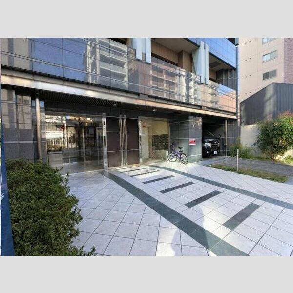 エイペックス上本町のエントランス