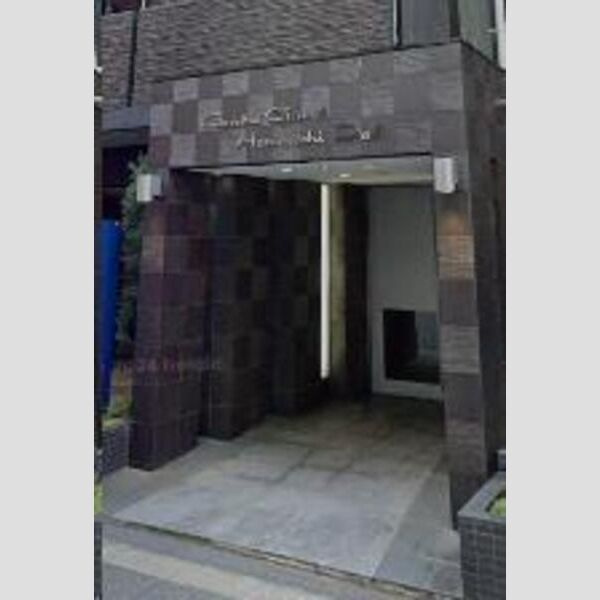 ジュネーゼグラン本町Eastのエントランス