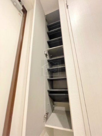 エルファーロ練馬の玄関|同仕様
