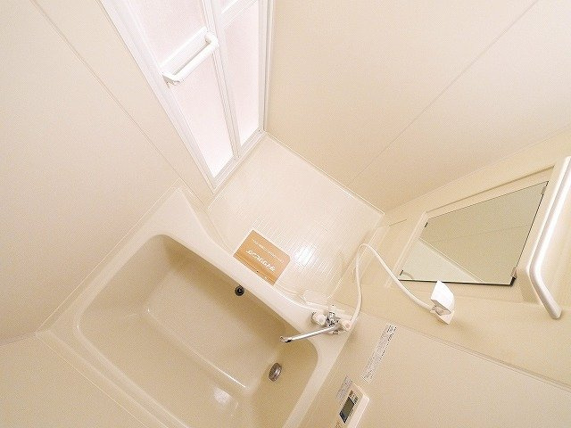 サンロイヤル　Ⅰの浴室|落ち着いた空間のお風呂です