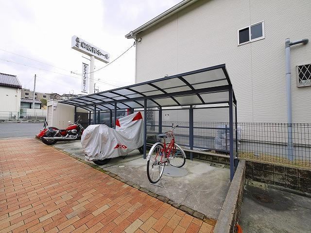 サンロイヤル　Ⅰのその他共用部分|置ける台数に余裕がある駐輪場です