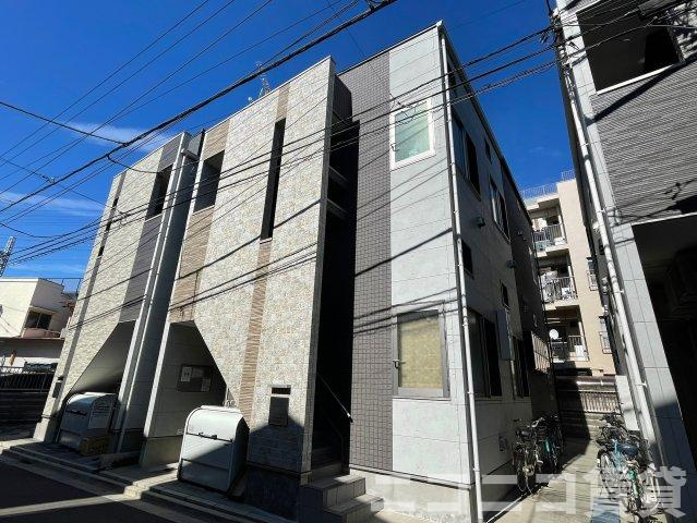 足立区千住河原町のアパートの外観