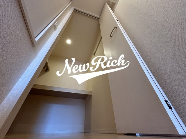 前橋市前箱田町のアパートの収納