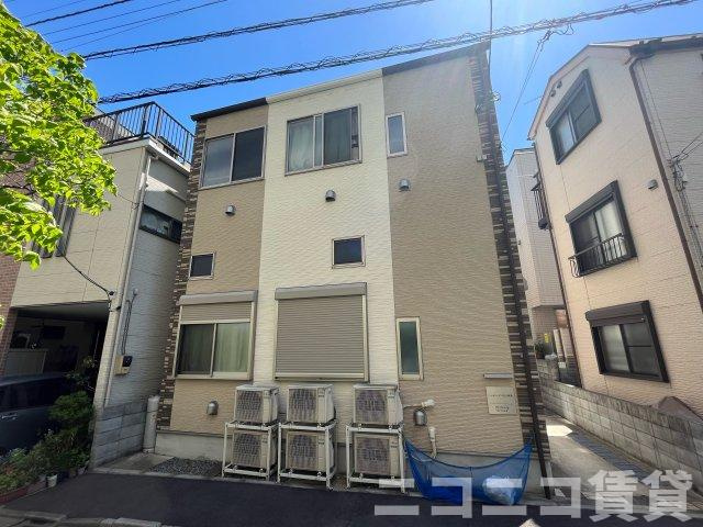 足立区日ノ出町のアパートの外観