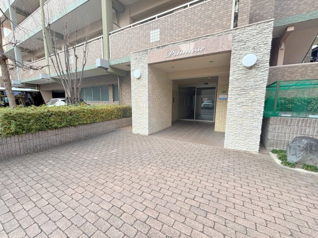 プリムローズのエントランス