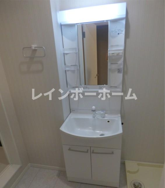 AJ南柏SouthⅠの洗面所|ゆったりとスペースのある洗面所