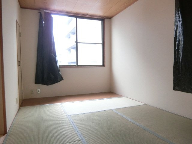 信愛ビルの内装