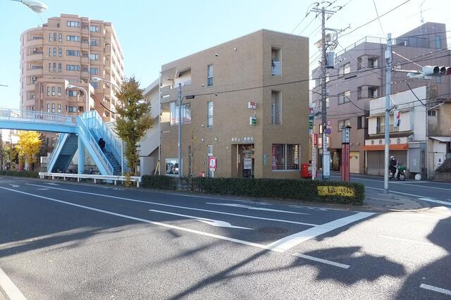 世田谷一郵便局まで182m