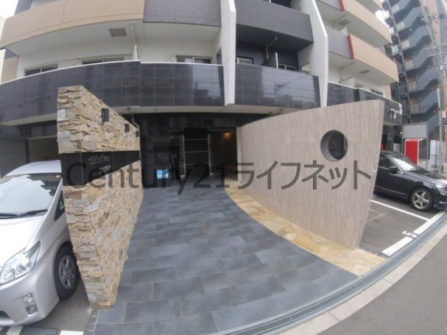 【エントランス】 | セレニテ梅田北プレミアム