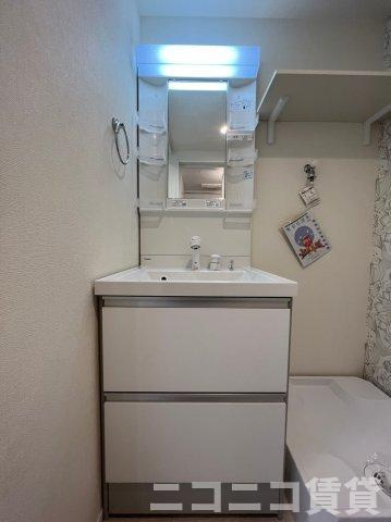 足立区綾瀬５丁目のアパートの独立洗面台|別号室イメージの為、現状を優先致します。