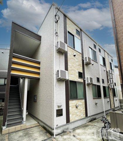 足立区千住中居町のアパートの外観