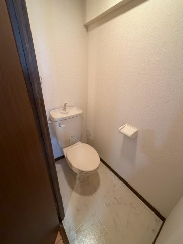 ドエル白土のトイレ