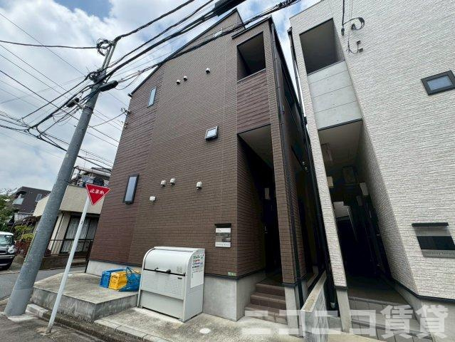 足立区西綾瀬２丁目のアパートの外観