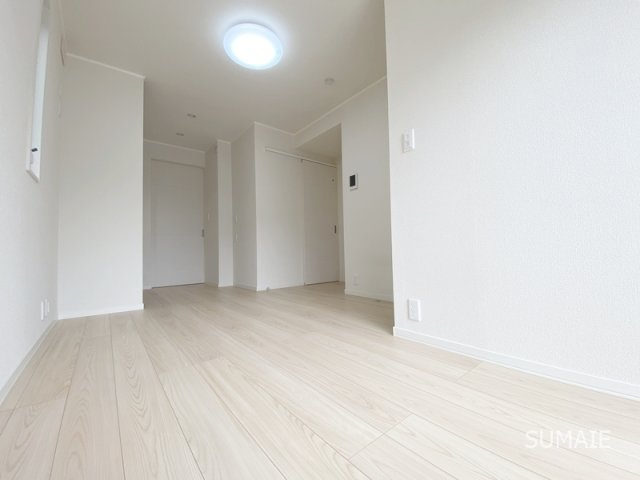 タウンセレッソの洋室|内装きれいです！