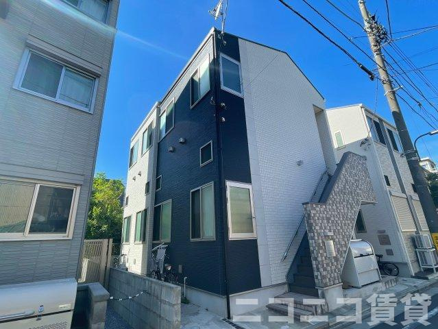 豊島区池袋本町４丁目のアパートの外観