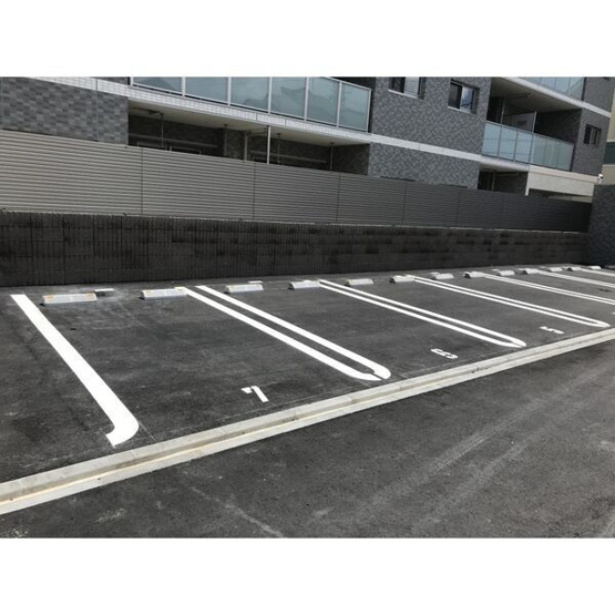 【駐車場】 | Luminous Terrace 諸岡