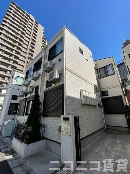 新宿区高田馬場２丁目のアパートの外観