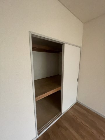 平野サンロイヤルの収納
