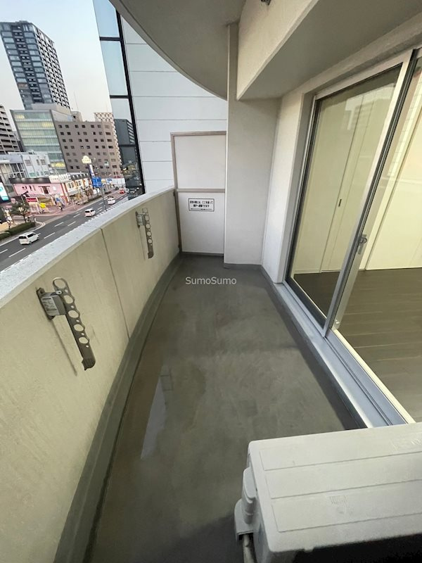 ドゥーエなんば南のバルコニー