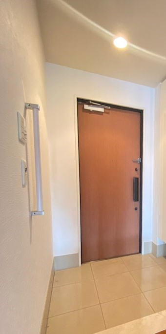 淀屋橋アップルタワーレジデンスの玄関