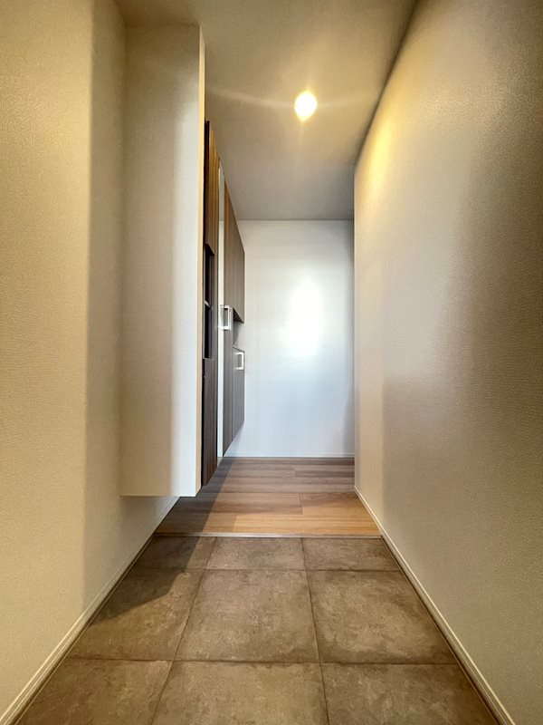D-room五十川の玄関