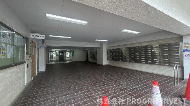 高田馬場住宅のエントランス