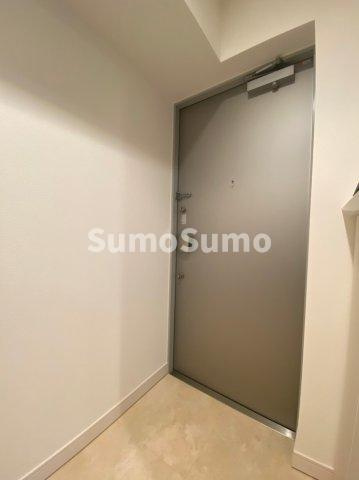 スワンズシティ北堀江の玄関