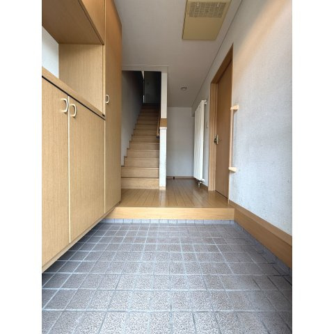 リフォーム済み　北斗市追分3丁目中古住宅の玄関