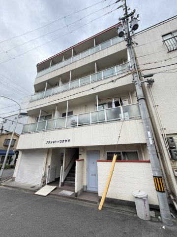 プチシャトーウチヤマの外観