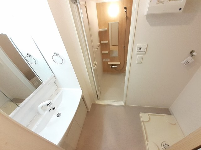ティーフレイムの独立洗面台