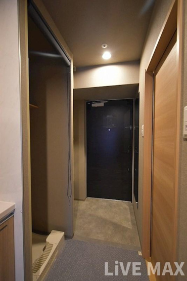 【玄関】Uresidence Temmabashi（旧：T’s SQUARE Kitahama）